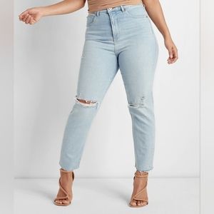 NWT EXPRESS Mom Jeans sz 8 Super High Waisted Ripped Hem